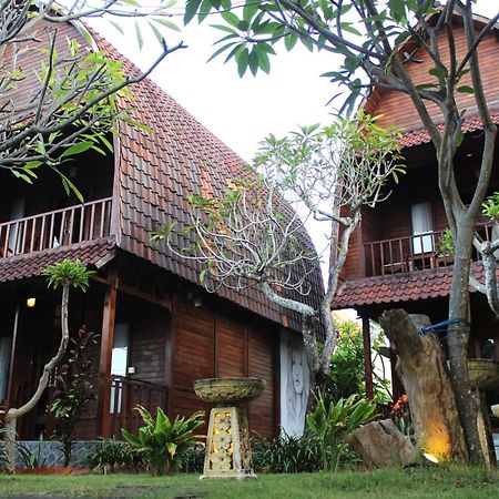 Boga Segara Villa And Resto Batununggul Экстерьер фото